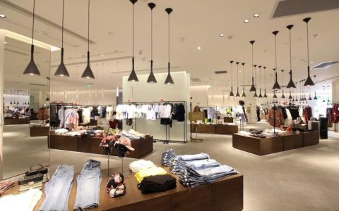 那些用免费模式的店家，最后怎么样了？真的可以年赚百万千万吗？