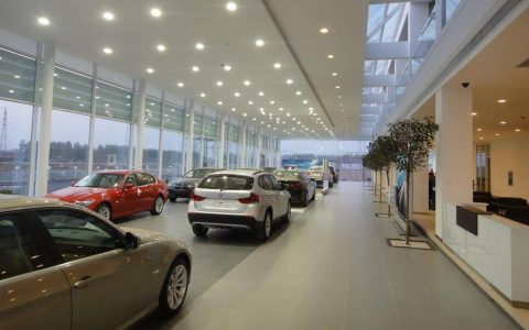 汽车店剑走偏锋，利用免费模式，半年销售500辆新车