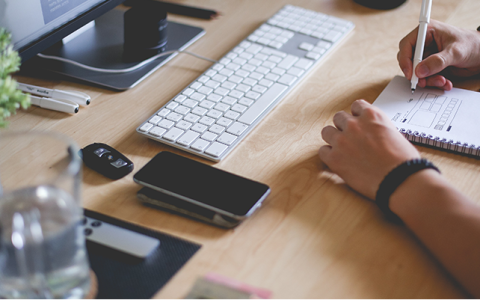 网站设计最实用的风格就是简洁大方。