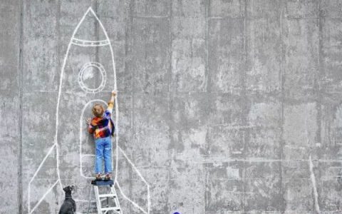 通过有效的外链优化方式提高网站排名。