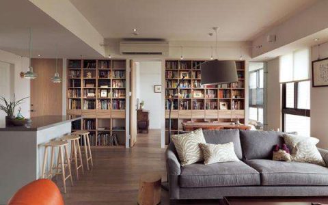 分享如何创业白手起家，榜样的力量无限大。