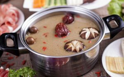 我来教你开火锅店需要多少钱，需要办哪些手续。