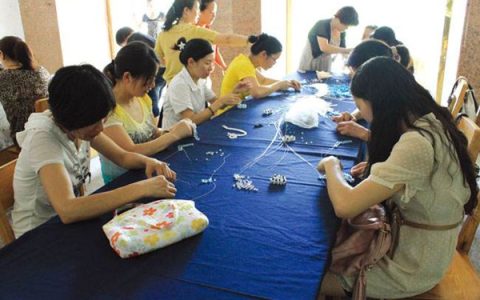 我来分享在家做手工活挣钱可靠吗，如何找到靠谱的手工活。