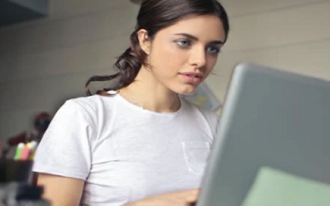 我来教你新手怎么拍短视频，有哪些技巧。