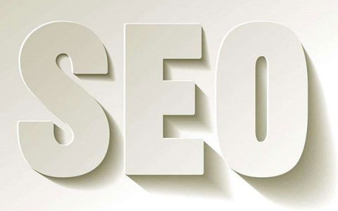 搜索引擎优化通过修改网站标题提高网站排名。