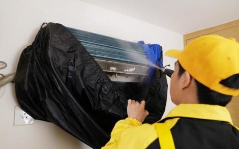 小编教你苏宁易购帮客启动服务冰爽节推出什么活动。