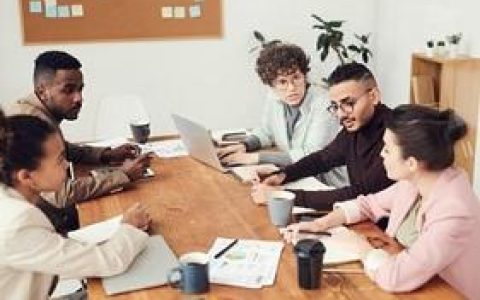 说说 淘宝客服在哪里，怎么联系淘宝客服。